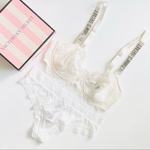 Victoria's Secret White Lace Bra
ONE SET 
NEW with Tag